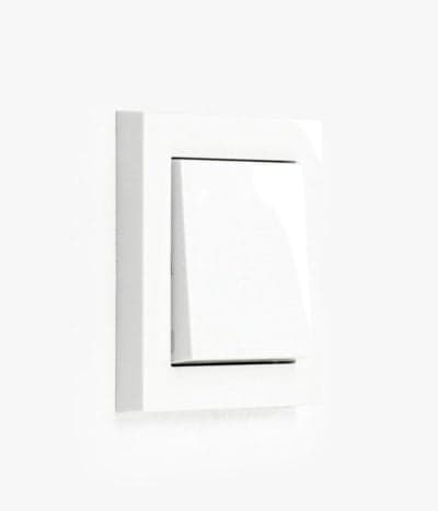 Выключатель одноклавишный E2